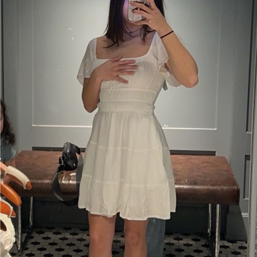 Elegant White Dress from Hollister